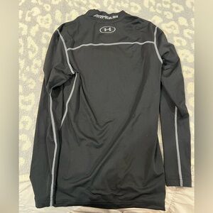 Black Under Armour, size S